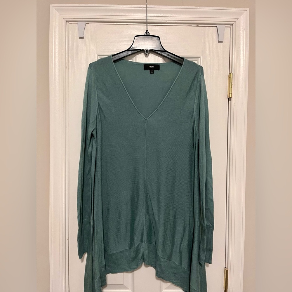 V-neck Sweater